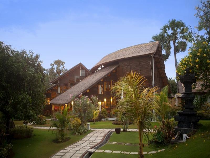 Siddhartha Oceanfront & Bali Resort