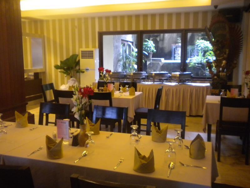 Urbanview Taman Suci Bali Hotel 3*
