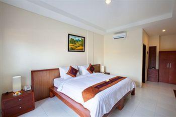 Uma Sri Hotel