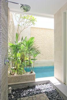 Nikaya Villa *