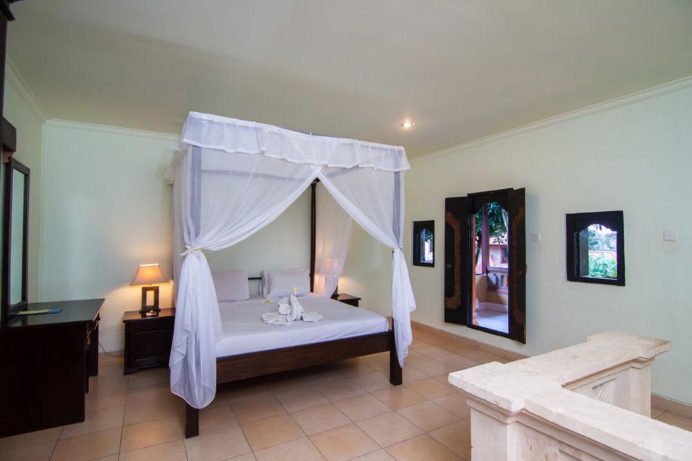 Outpost Coliving Hotel