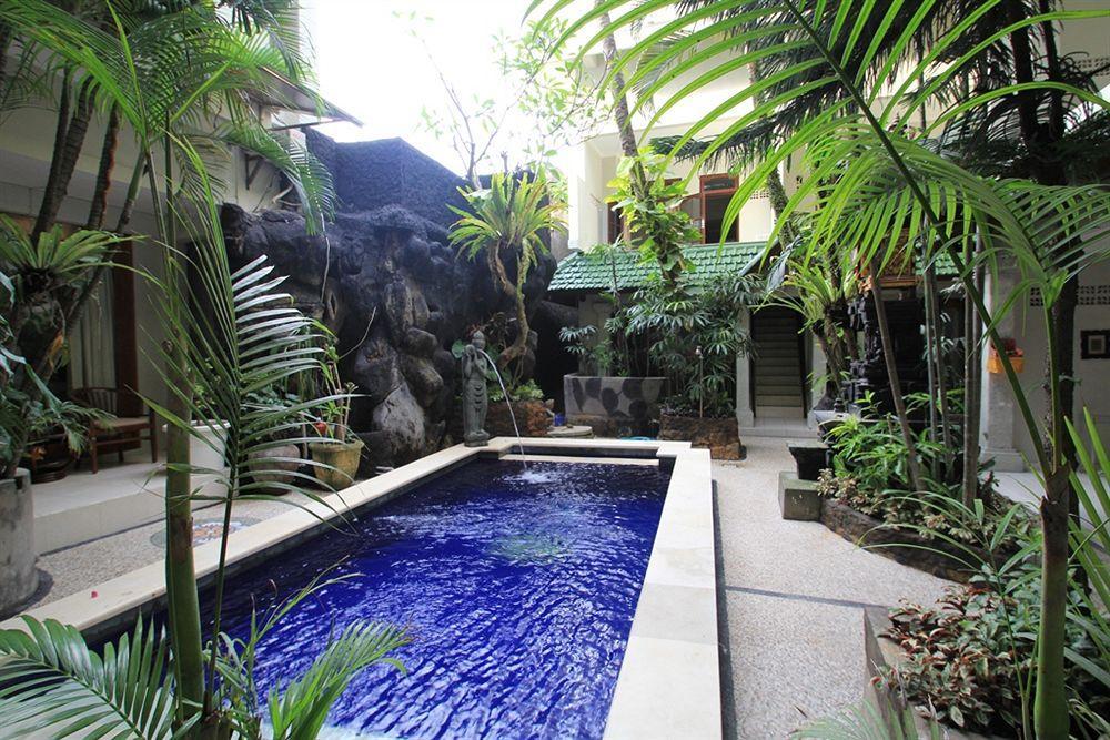 Sus Beach Cottages 1 Hotel