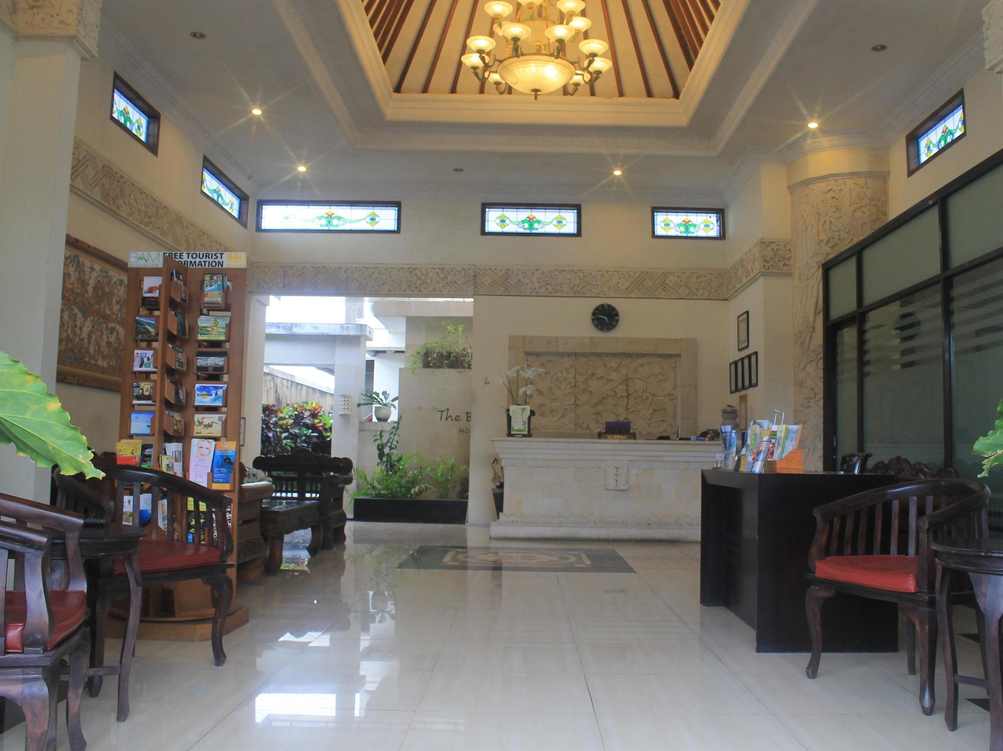 The Batu Belig & Hotel 2*