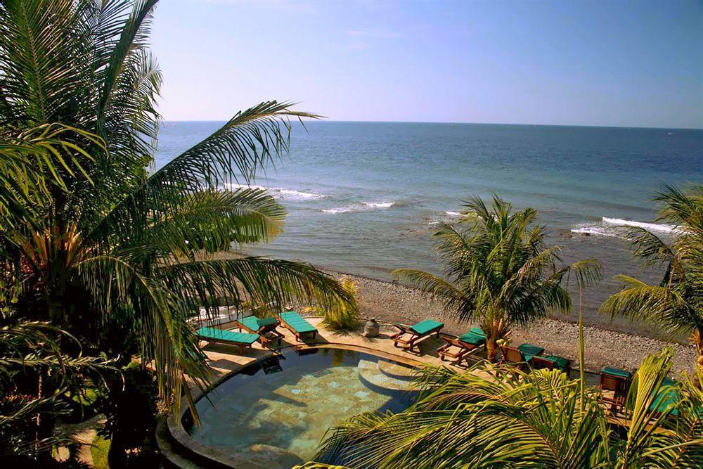 Puri Wirata Dive And Resort 3*