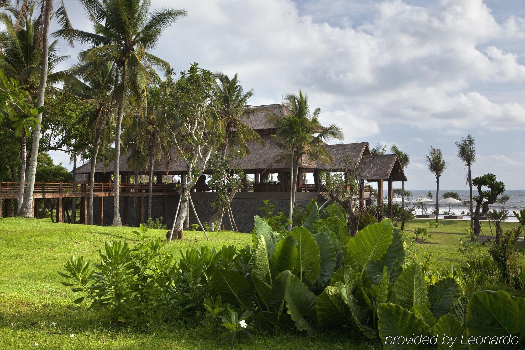 Ketapang Estate Hotel 4*