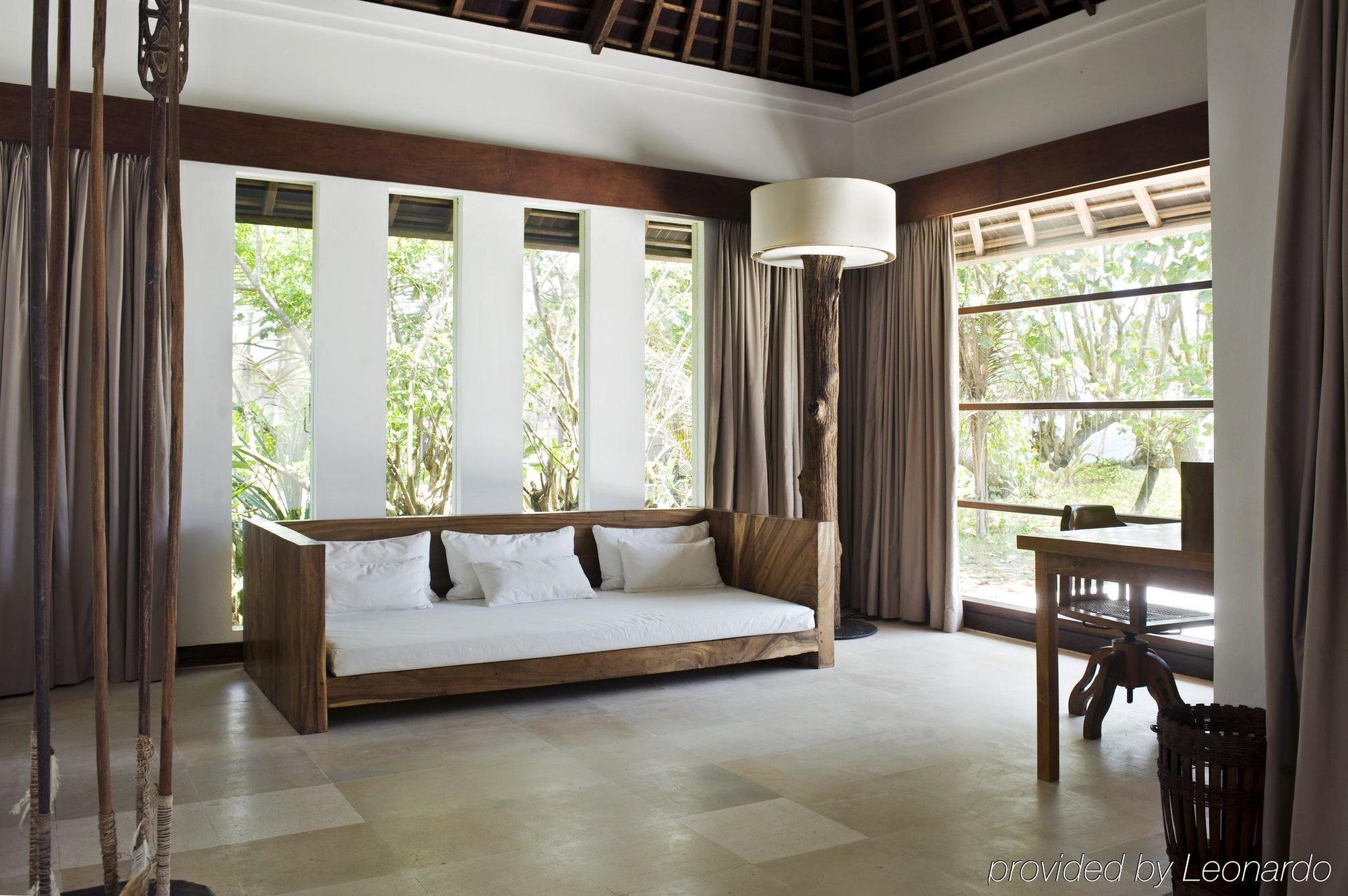 Ketapang Estate Hotel 4*