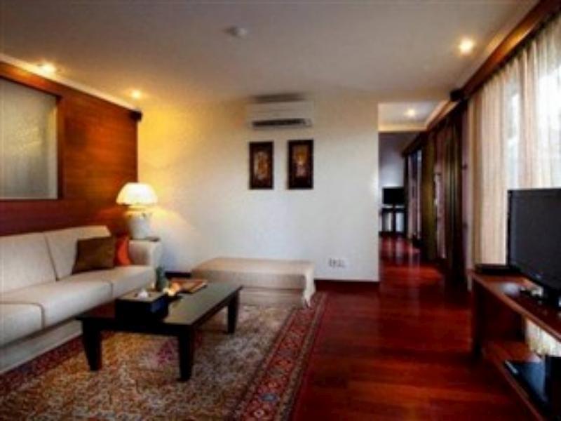 The Khayangan Dreams Villa, Villa
