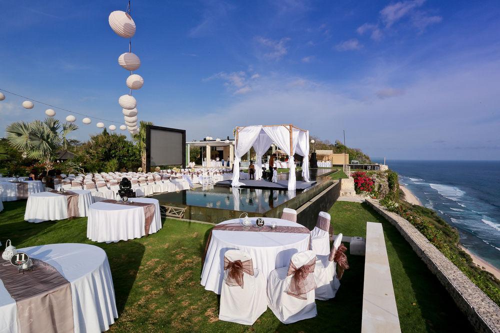 The Sanctus Hotel 3*