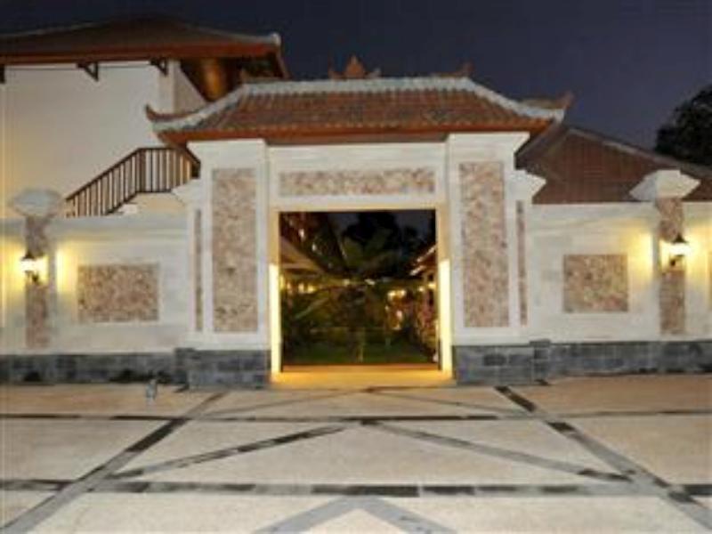 Aquarius Hotel 3*