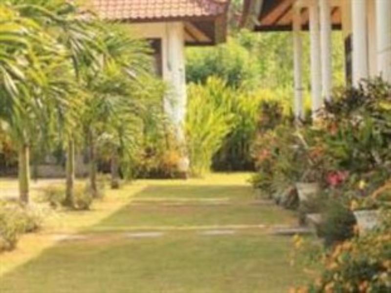 Taman Asih Bingin Homestay *