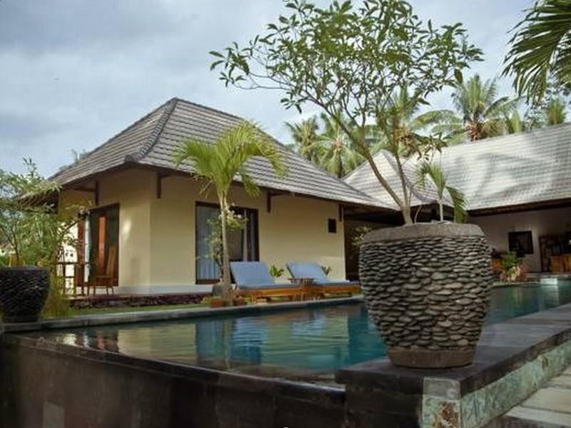 Uma Kama Villa *