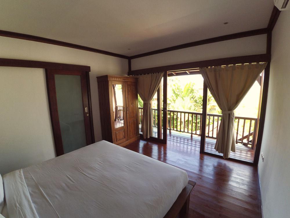 Martine - Fantastic 5br - Perfect Location In *