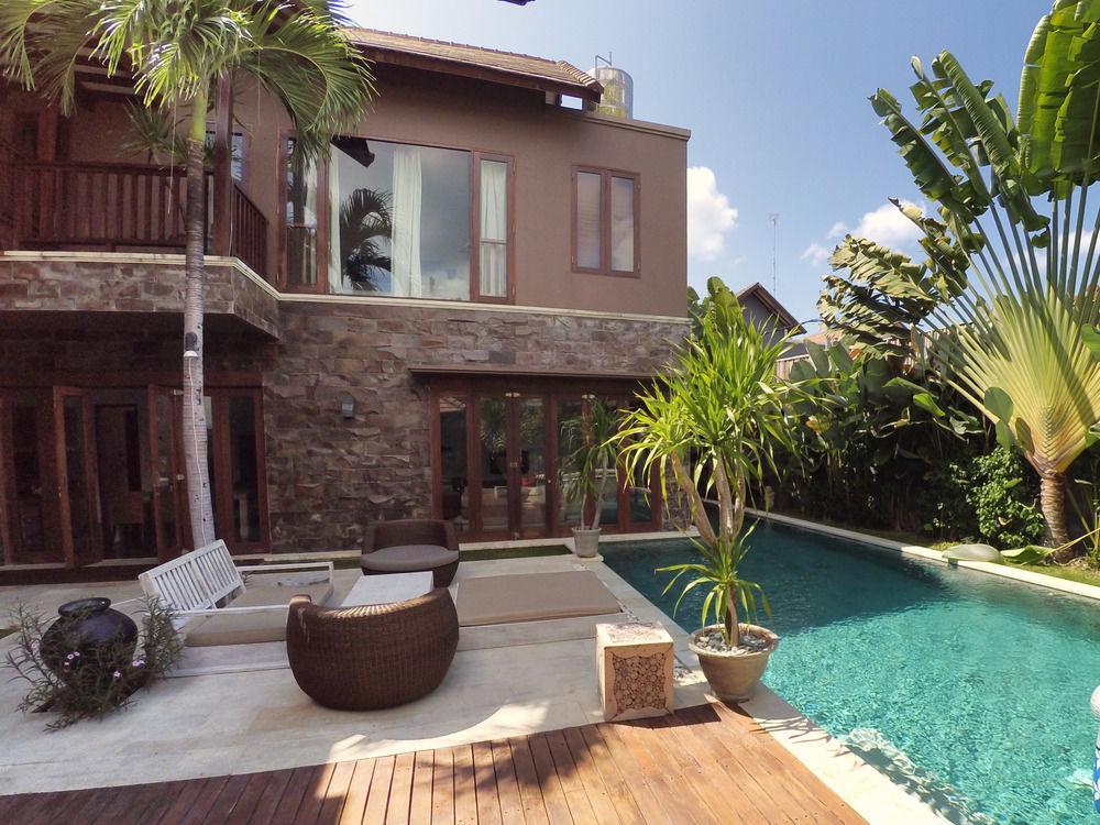 Martine - Fantastic 5br - Perfect Location In Villa