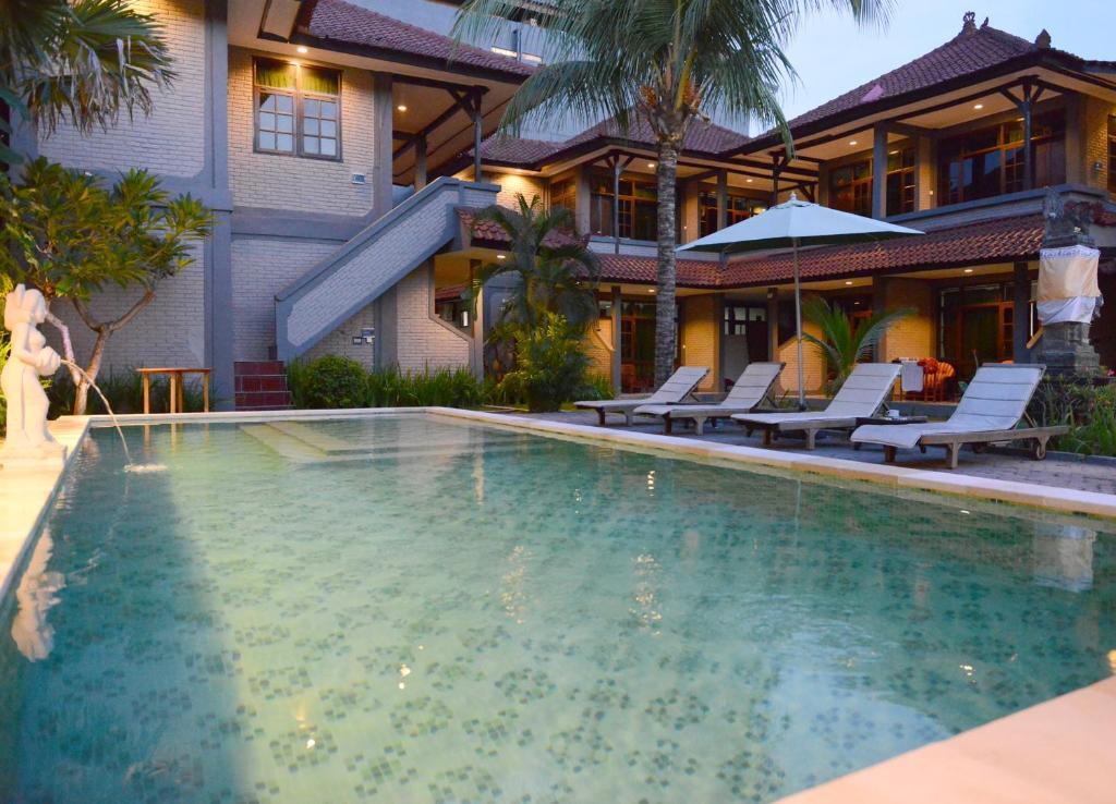 Amazing Kuta 2*