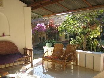 Karang Sari & Restaurant Guest house 2*