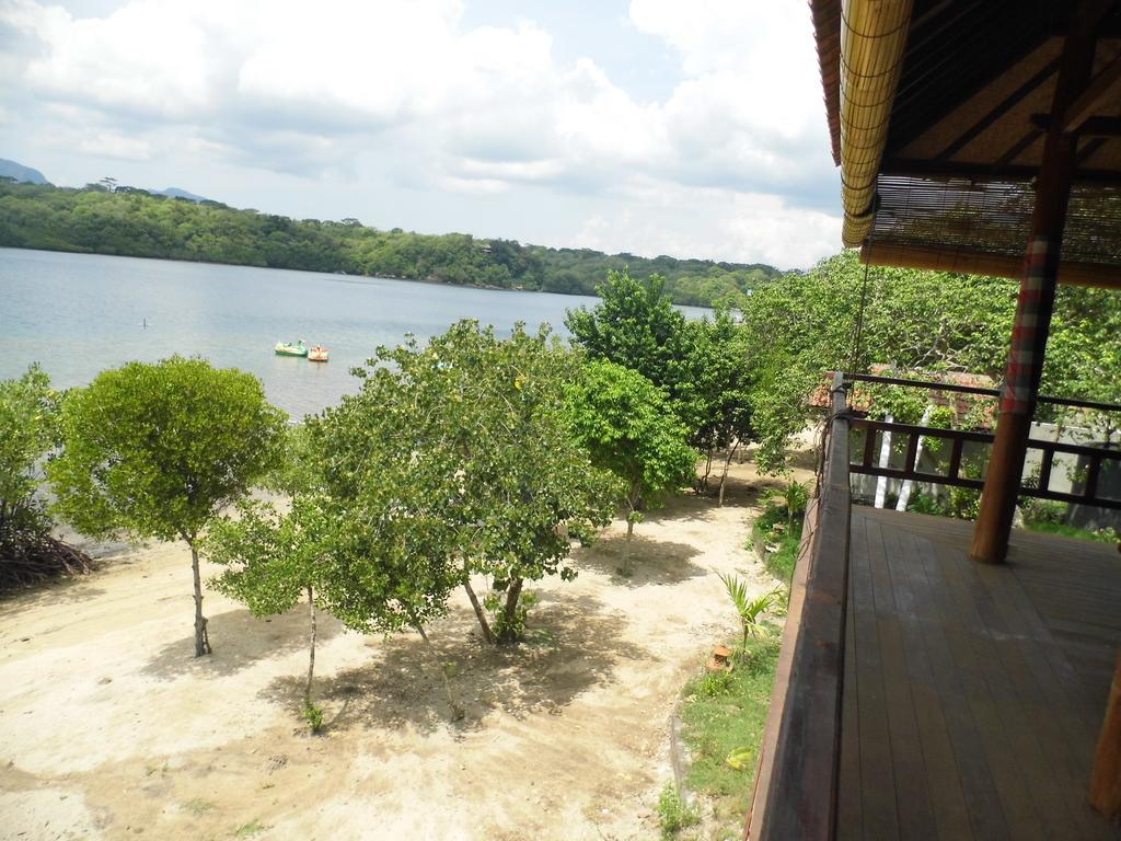 Holiday park White Sandy Beach Menjangan Banyuwedang