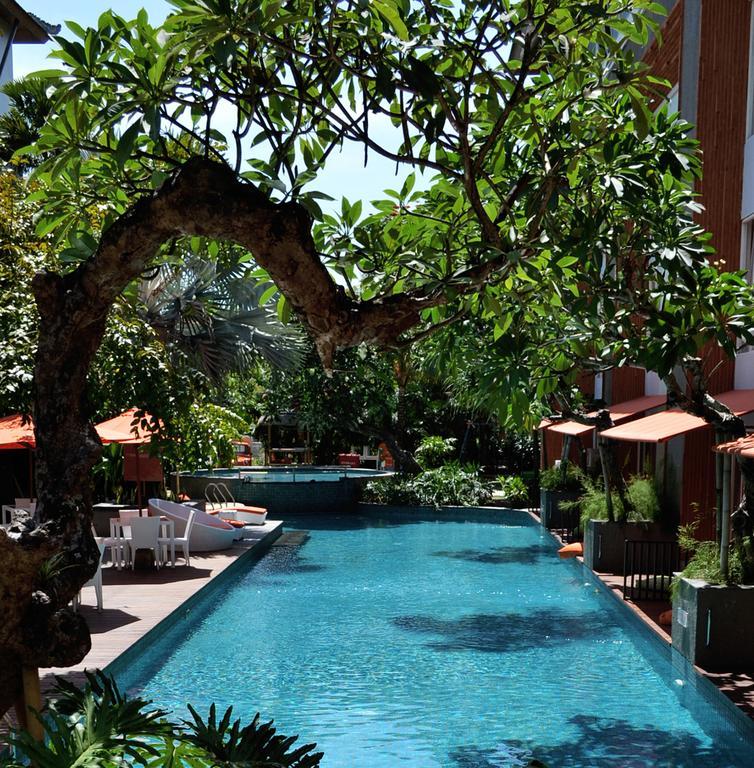 Harris & Residences Sunset Road