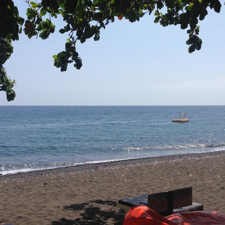 Volcano Beach Bungalow Amed (Bali)