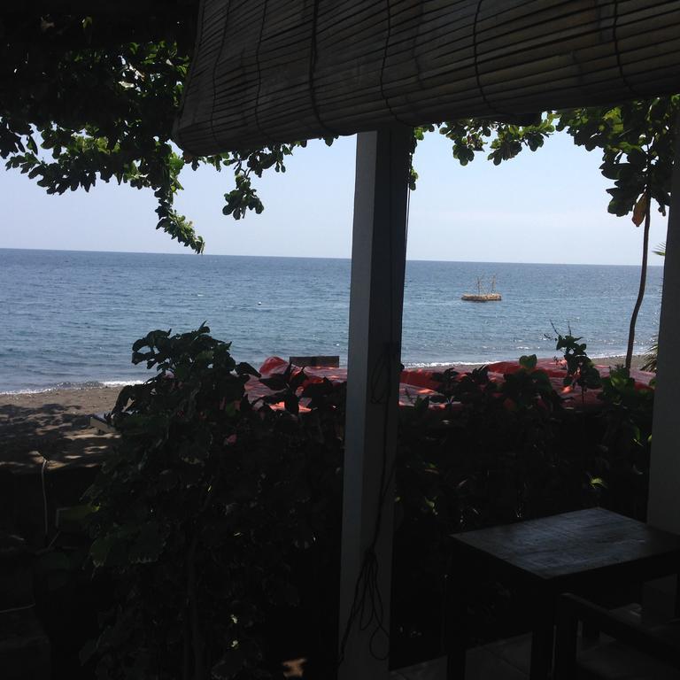 Volcano Beach Bungalow