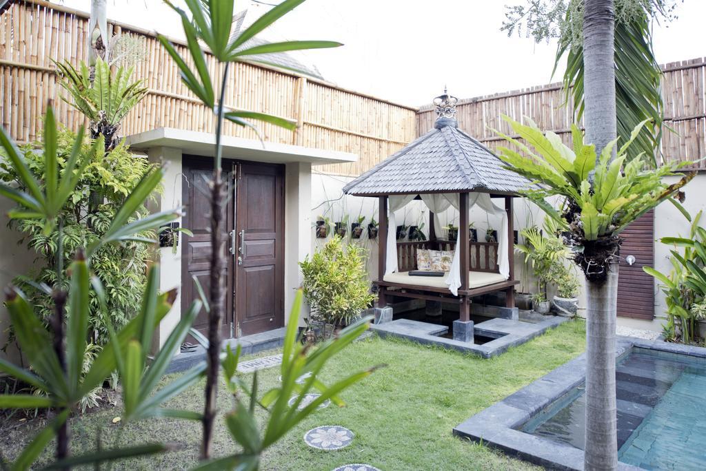 Star * Seminyak (Bali)