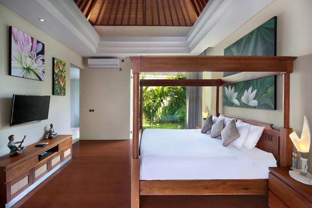 J Deluxe Villa