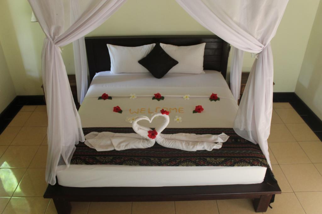 Karning * Pemuteran (Bali)