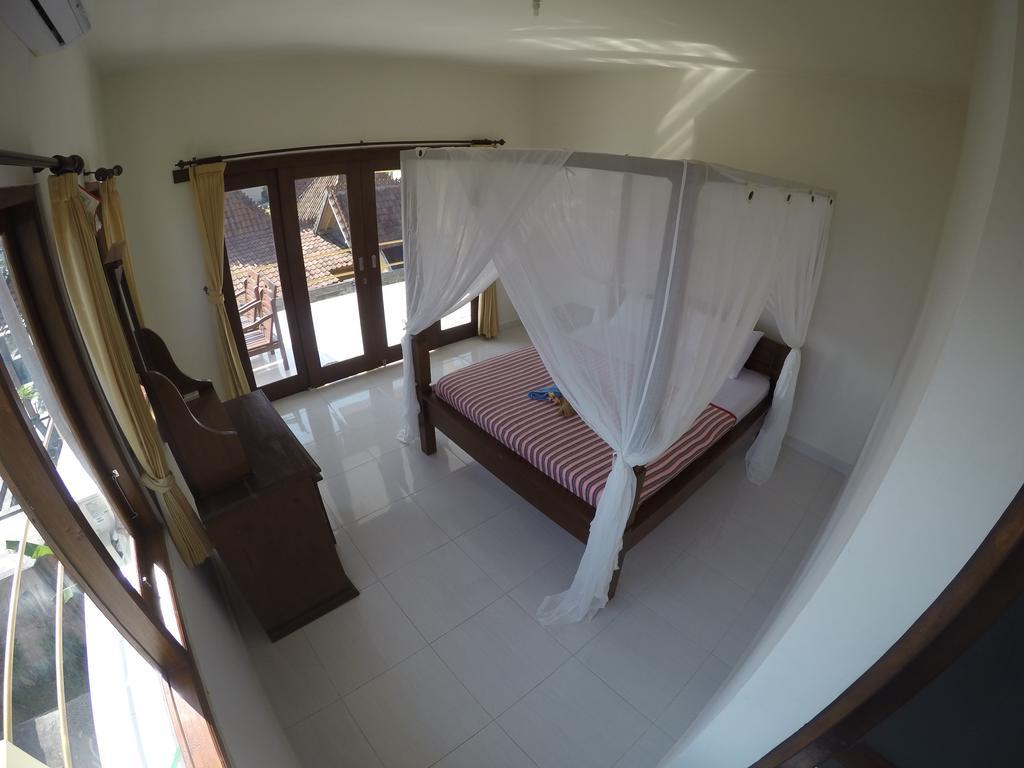 & Restaurant Segara Homestay *