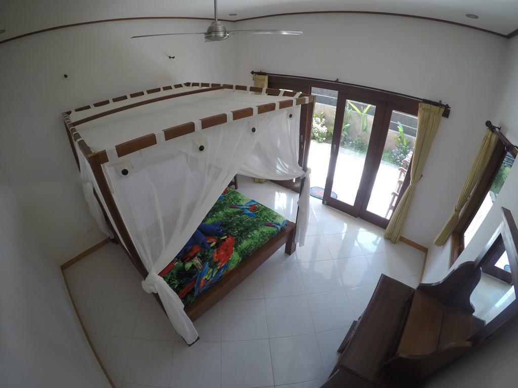 & Restaurant Segara Homestay *