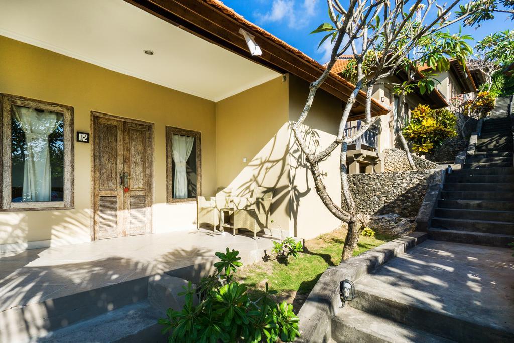 Ware Ware Surf 3* Nusa Lembongan (Bali)