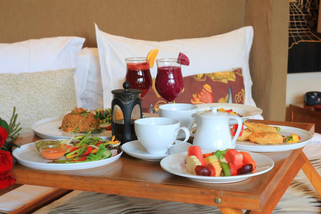 Berry Romantic Seminyak (Bali)
