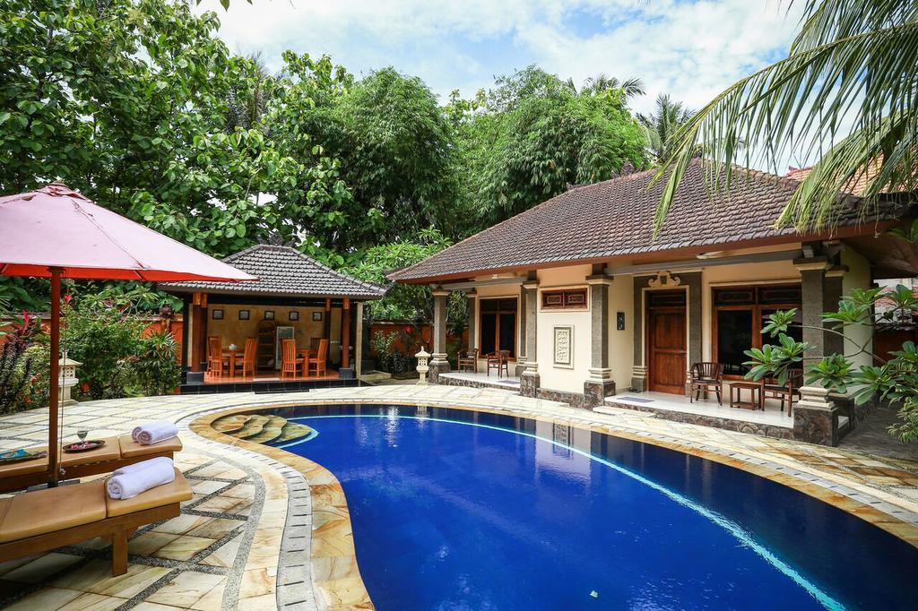 Maryadi * Lovina (Bali)