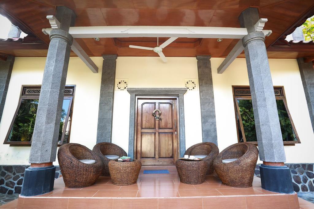 Maryadi * Lovina (Bali)