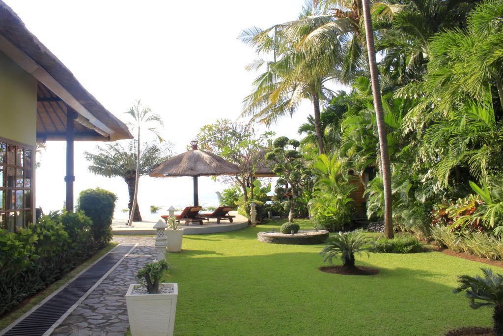 Villa Surgawi Lovina (Bali)