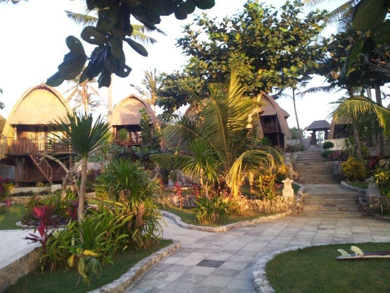 Secret Point Huts 3*