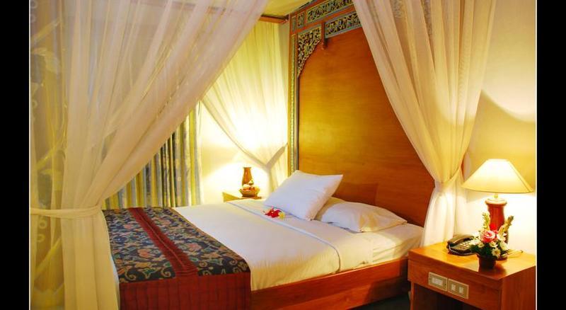 Sari Segara & Resort 3*