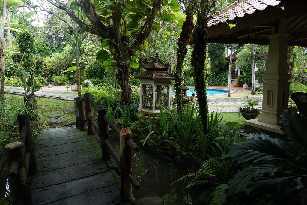 Gunung Paradis Retreat