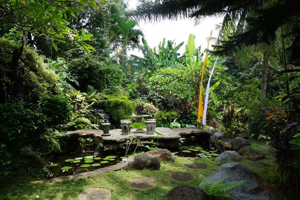 Villa Gunung Paradis Retreat *