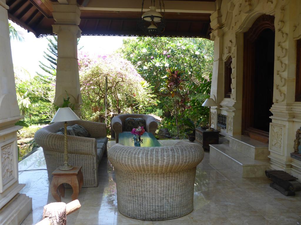 Gunung Paradis Retreat