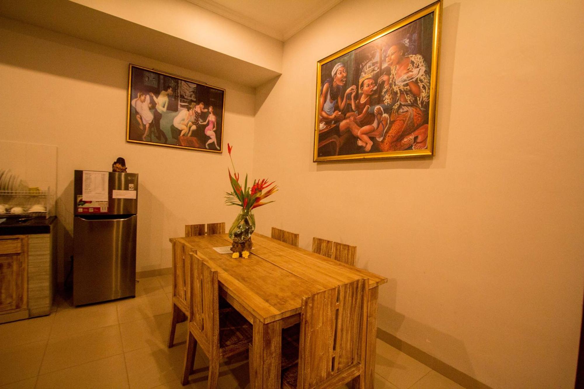 Ratna Villa