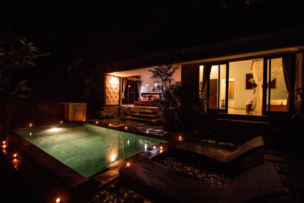 Ratna Villa *