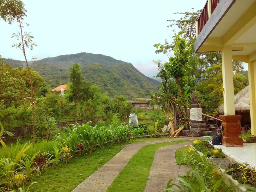 Guest house Taman Padi 2*