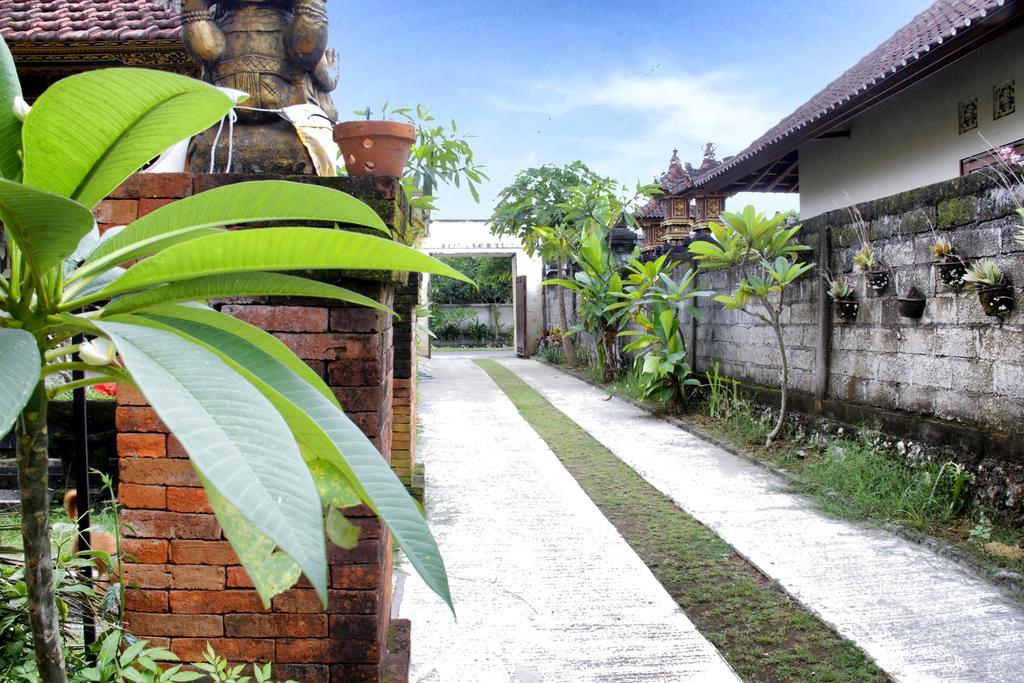 Ryanbagus Wisma tamu