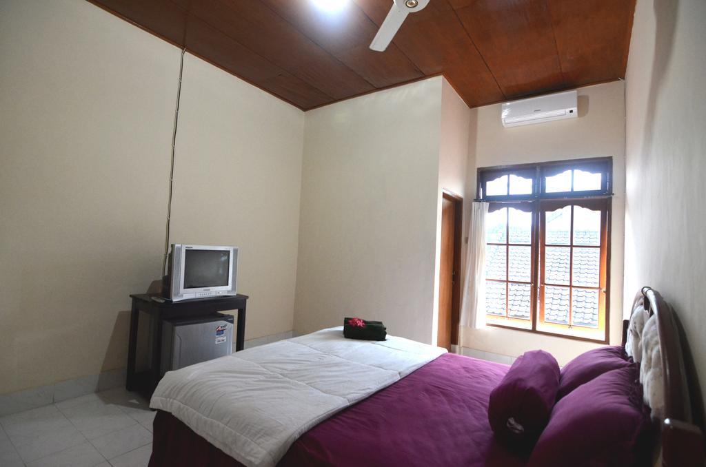 Lori Beach 2* Seminyak (Bali)