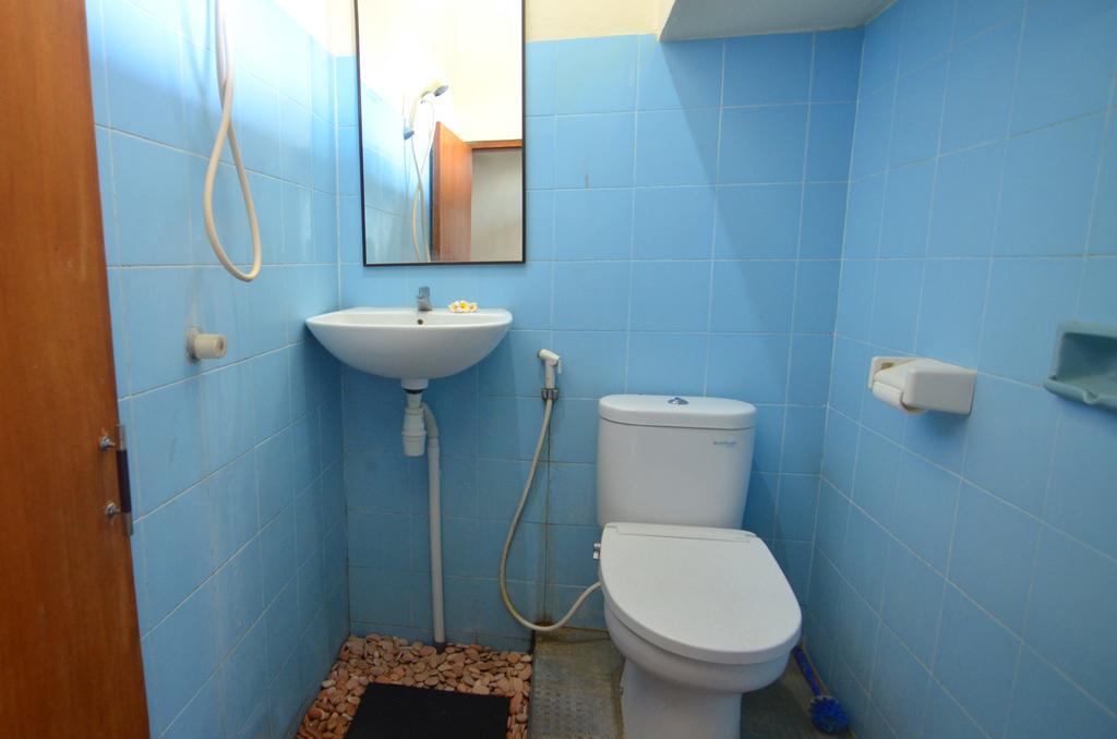 Lori Beach Guest house Seminyak (Bali)