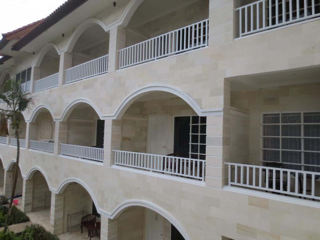 Melasti Beach & Spa 3*