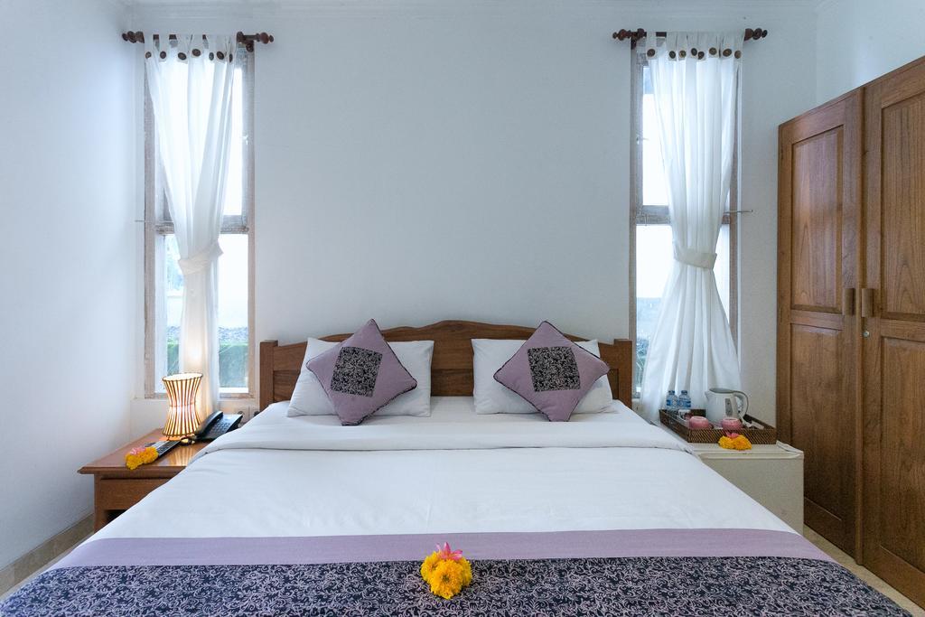 Tirta Arum Holiday park