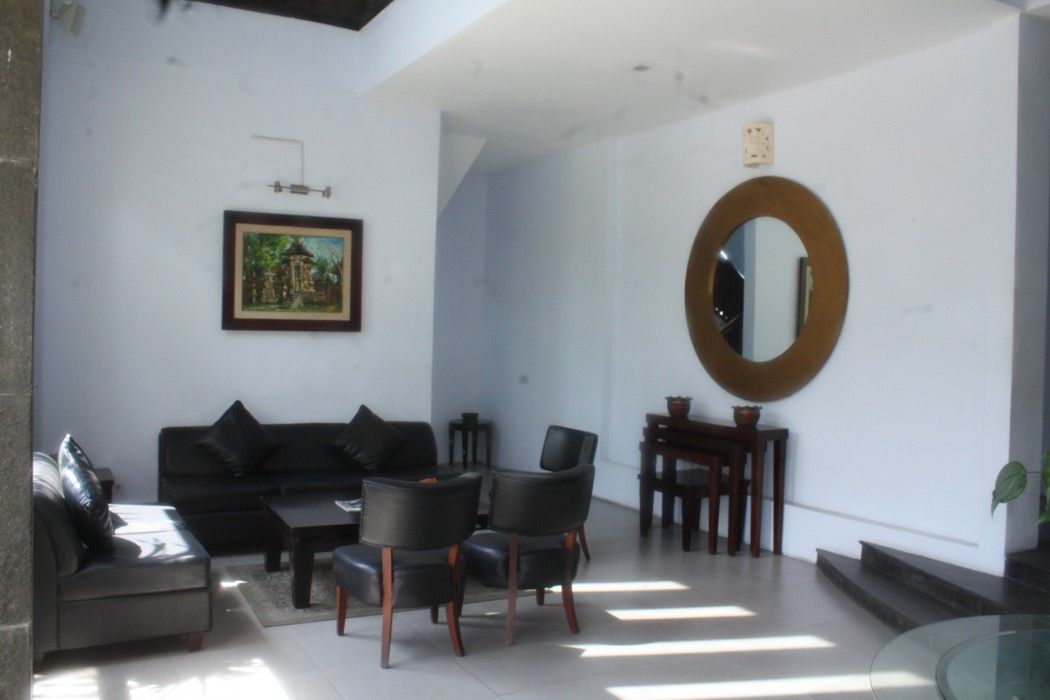 Hotel The Radiant &