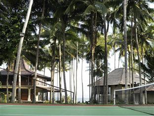 Beachfront Citakara Sari 4*