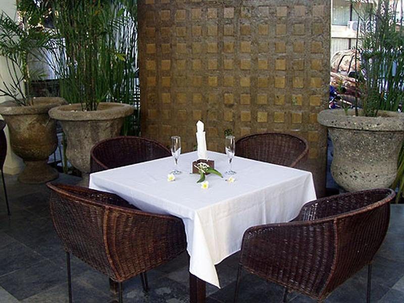 Bali Court & Hotel 3*