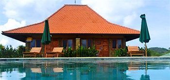 Three Monkeys Holiday park 3*
